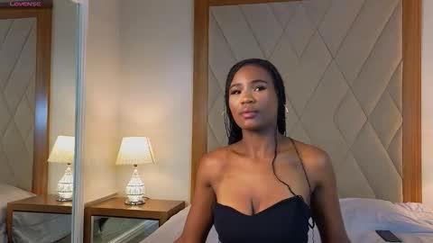 minni selena online show from 11.28.25