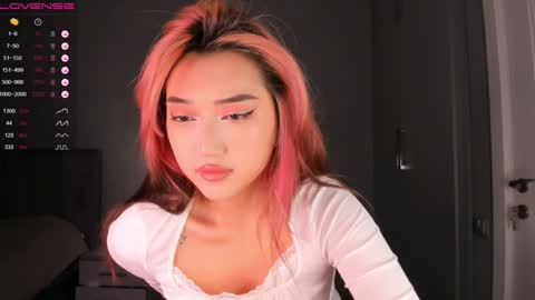 minnie_jin online show from 12.08.24