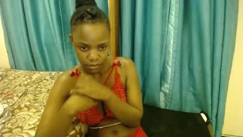 Snapshot of minnie_lila chatting on 09.17.25 Lila online show from 09.17.25