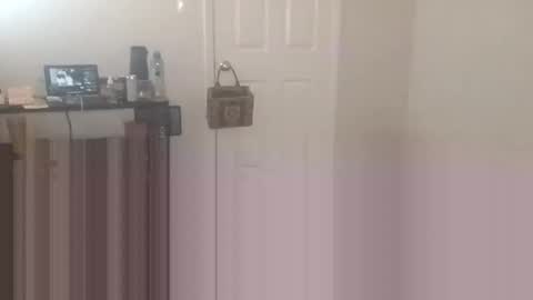 minniehunney online show from 04.27.26