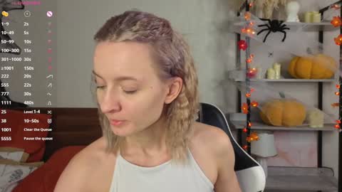 Mary  is here 3 My favorite patterns 77143222321Try my private online show from 11.05.25