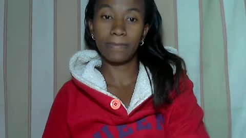 minouch211907 online show from 01.25.25