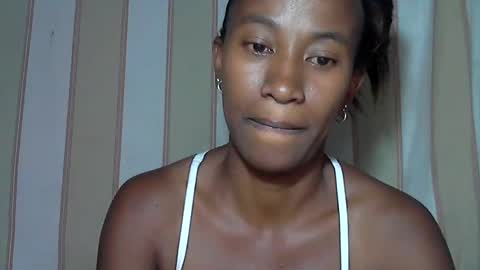 minouch211907 online show from 01.27.25