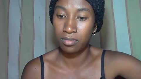 minouch211907 online show from 01.31.25