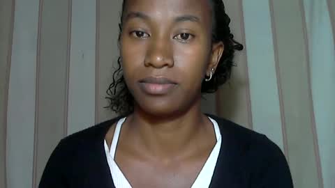 minouch211907 online show from 02.15.25