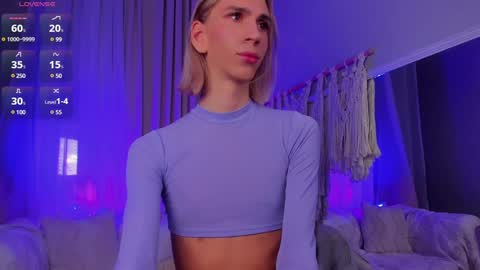 Snapshot of mintlackey chatting on 12.06.24 Lianna online show from 12.06.24