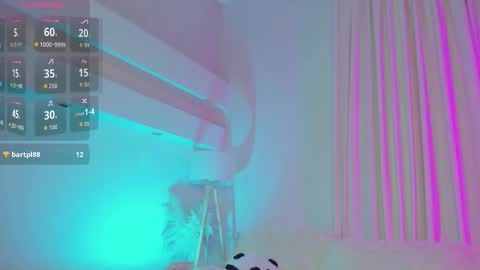 Snapshot of mintlackey chatting on 09.13.25 Lianna online show from 09.13.25