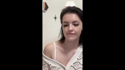 Snapshot of mira_bloempje chatting on 07.29.26 Mira online show from 07.29.26