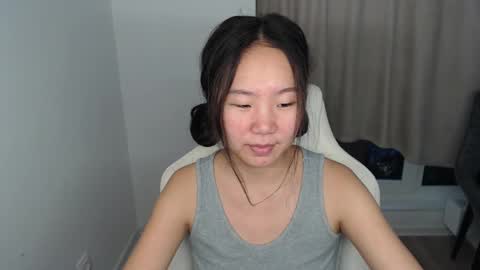 Snapshot of mira_g chatting on 01.30.25 mira_g online show from 01.30.25