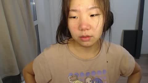 Snapshot of mira_g chatting on 01.31.25 mira_g online show from 01.31.25