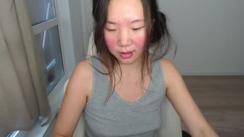 Snapshot of mira_g chatting on 02.12.25 mira_g online show from 02.12.25