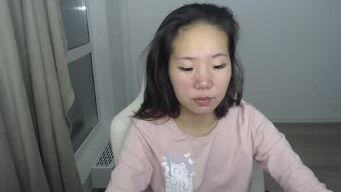 Snapshot of mira_g chatting on 03.10.25 mira_g online show from 03.10.25