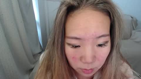 Snapshot of mira_g chatting on 09.20.25 mira_g online show from 09.20.25