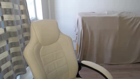 mira_g online show from 02.04.26