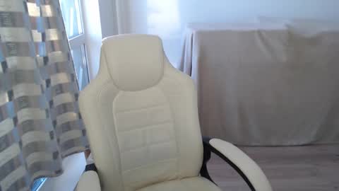 mira_g online show from 02.06.26