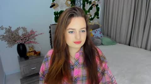 Emma online show from 12.22.24