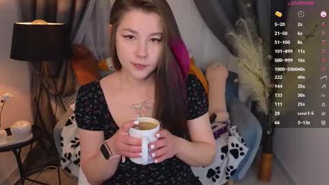 Snapshot of mirafalls chatting on 10.20.25 Mira online show from 10.20.25