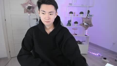              online show from 12.03.24