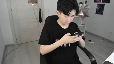              online show from 01.22.25