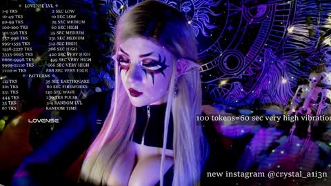 Snapshot of mirareed chatting on 12.15.24 mirareed online show from 12.15.24