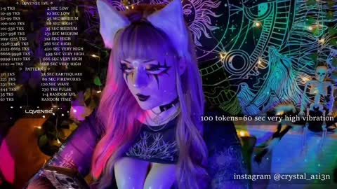 Snapshot of mirareed chatting on 01.28.25 mirareed online show from 01.28.25