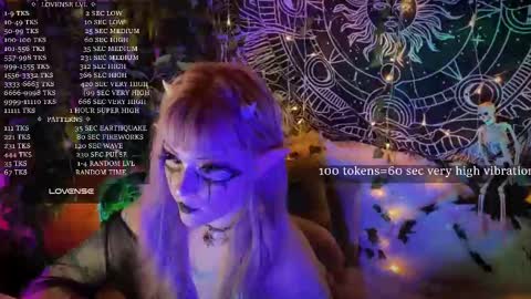 Snapshot of mirareed chatting on 09.30.25 mirareed online show from 09.30.25