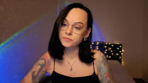 Snapshot of miraskyy chatting on 05.17.26 MiraSkyy online show from 05.17.26