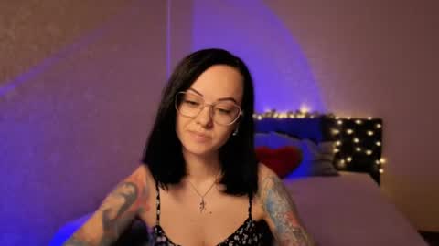Snapshot of miraskyy chatting on 06.11.26 MiraSkyy online show from 06.11.26