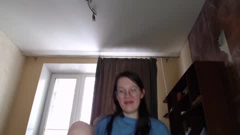 Snapshot of miriamor chatting on 02.05.25 Mira online show from 02.05.25