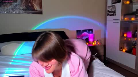 Shelley online show from 10.26.25