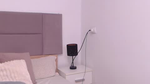 Snapshot of miryamines chatting on 12.08.24 MiryamInes online show from 12.08.24