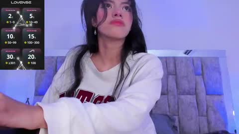 Snapshot of misaki_kai chatting on 10.11.25 Misaki Kai online show from 10.11.25