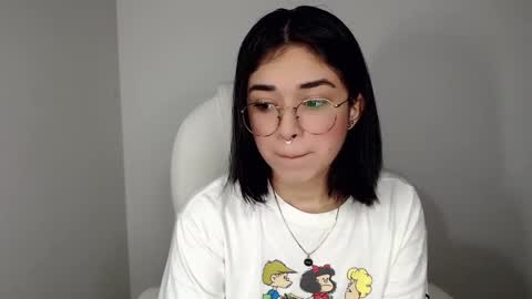 Snapshot of misha__sweet__27 chatting on 01.17.25 misha online show from 01.17.25