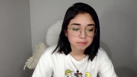 Snapshot of misha__sweet__27 chatting on 01.17.25 misha online show from 01.17.25