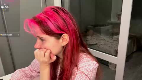 Molly online show from 10.01.25