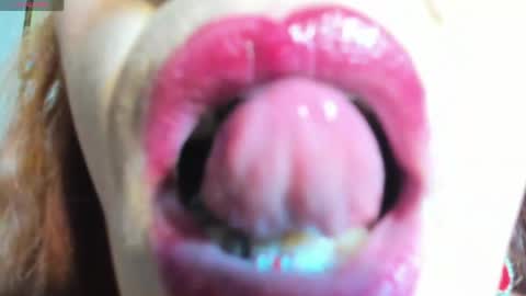 Mishell Bons online show from 05.29.26