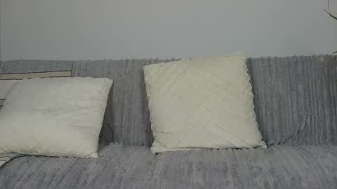 Elora online show from 10.25.25