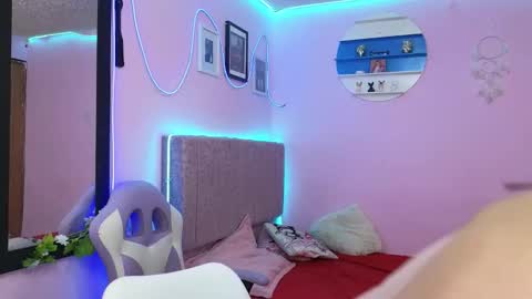 misofialeal online show from 09.23.25