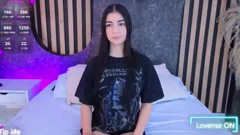 Antonella online show from 11.07.25