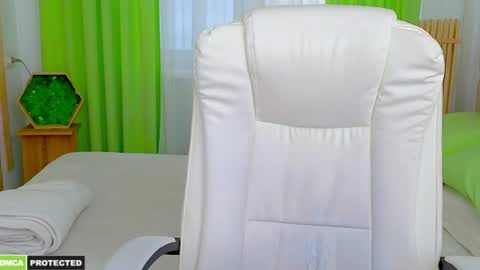 Alisa NONNUDE online show from 04.04.26