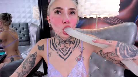 miss___angel online show from 02.25.25