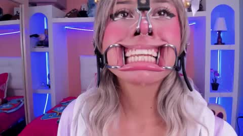 Megan online show from 02.02.26