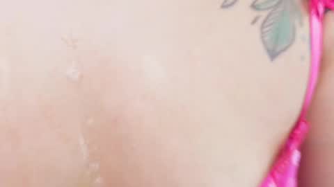 Snapshot of miss___sara chatting on 09.20.25 Sara online show from 09.20.25