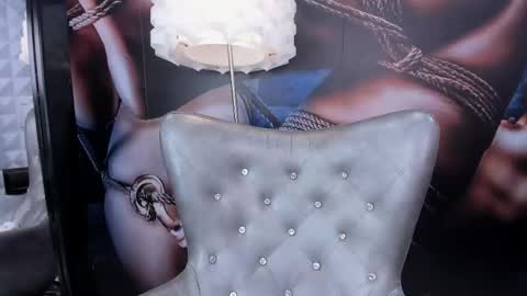 Taylor online show from 10.28.25