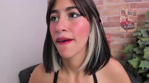 Snapshot of miss___taylor chatting on 02.12.26 Taylor online show from 02.12.26