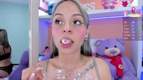 Snapshot of miss__lizeth chatting on 03.07.25 Lizz online show from 03.07.25