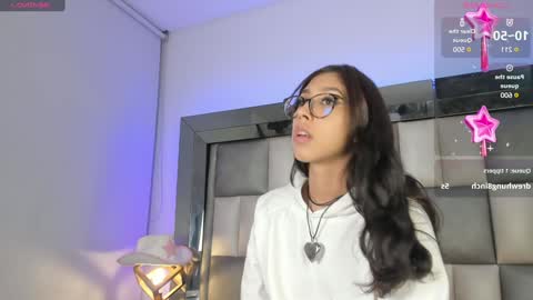 Soy lola online show from 01.10.25