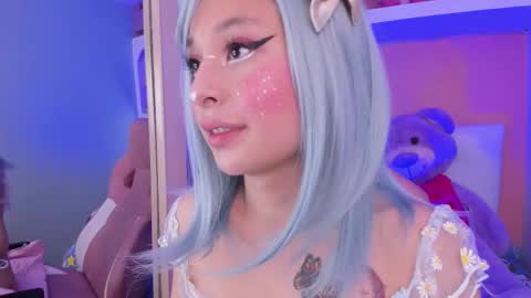 Snapshot of miss__lunna chatting on 09.27.25 Lunna online show from 09.27.25