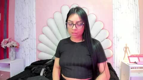 miss__star_ online show from 05.25.26
