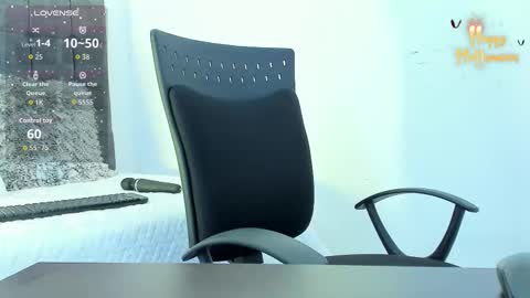 Snapshot of miss_aitana_ chatting on 10.22.25 miss_aitana_ online show from 10.22.25